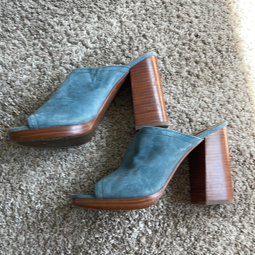 Fry suede open toe mules